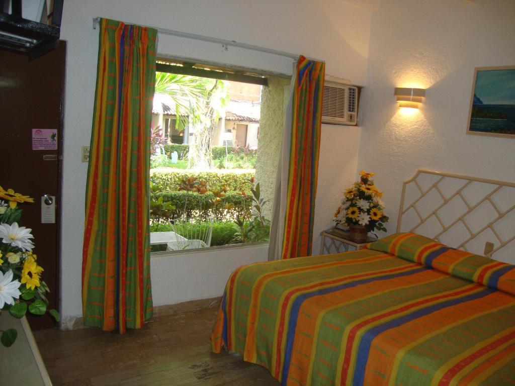 Sands Acapulco Hotel & Bungalows Экстерьер фото